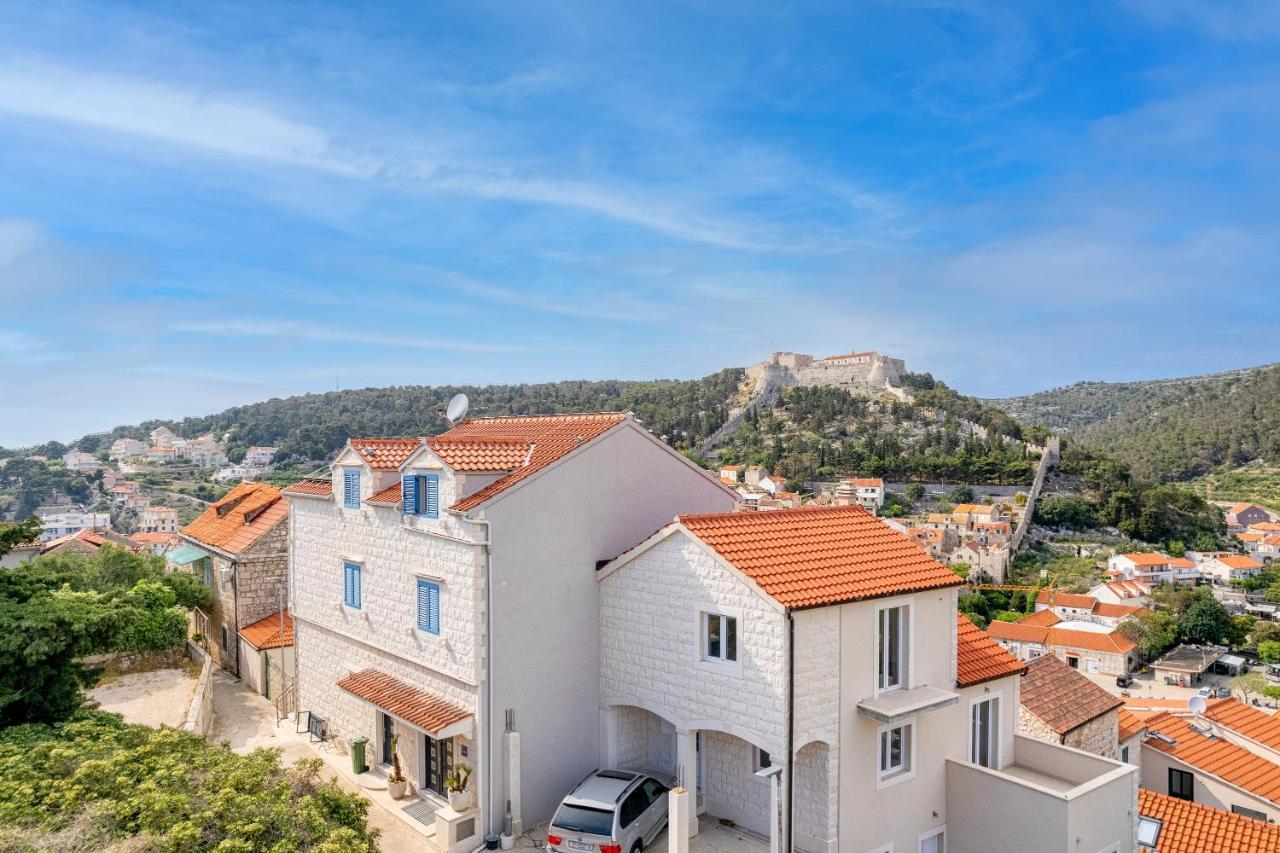 Villa Capitis In The Center- Exclusive Apartment Hvar Town Dış mekan fotoğraf